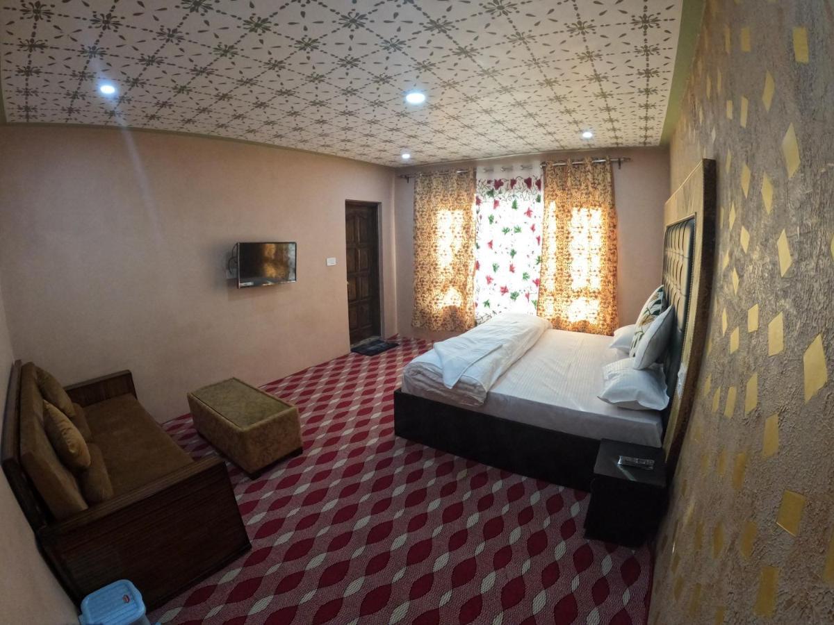 Hotel Seven ปาฮาลกัม ภายนอก รูปภาพ