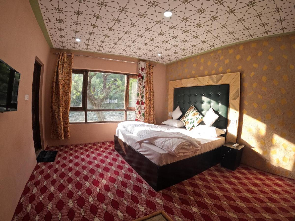 Hotel Seven ปาฮาลกัม ภายนอก รูปภาพ